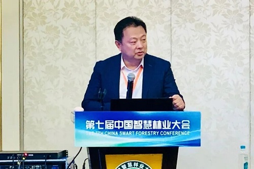 高健所长作专题报告.jpg 高健所长作专题报告.jpg
