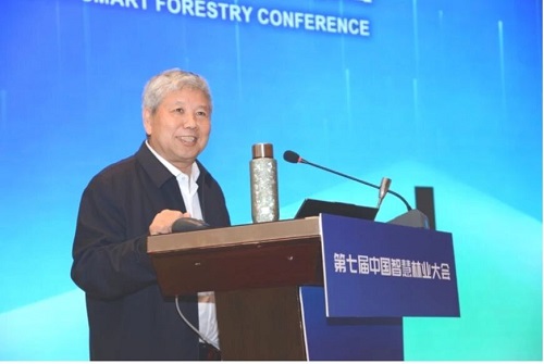 11.中国工程院院士范国强作主旨报告.jpg