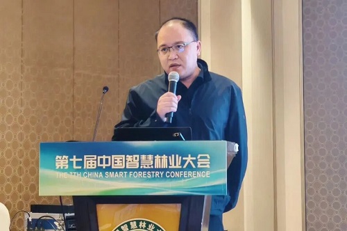 祝晓光总经理作专题报告.jpg
